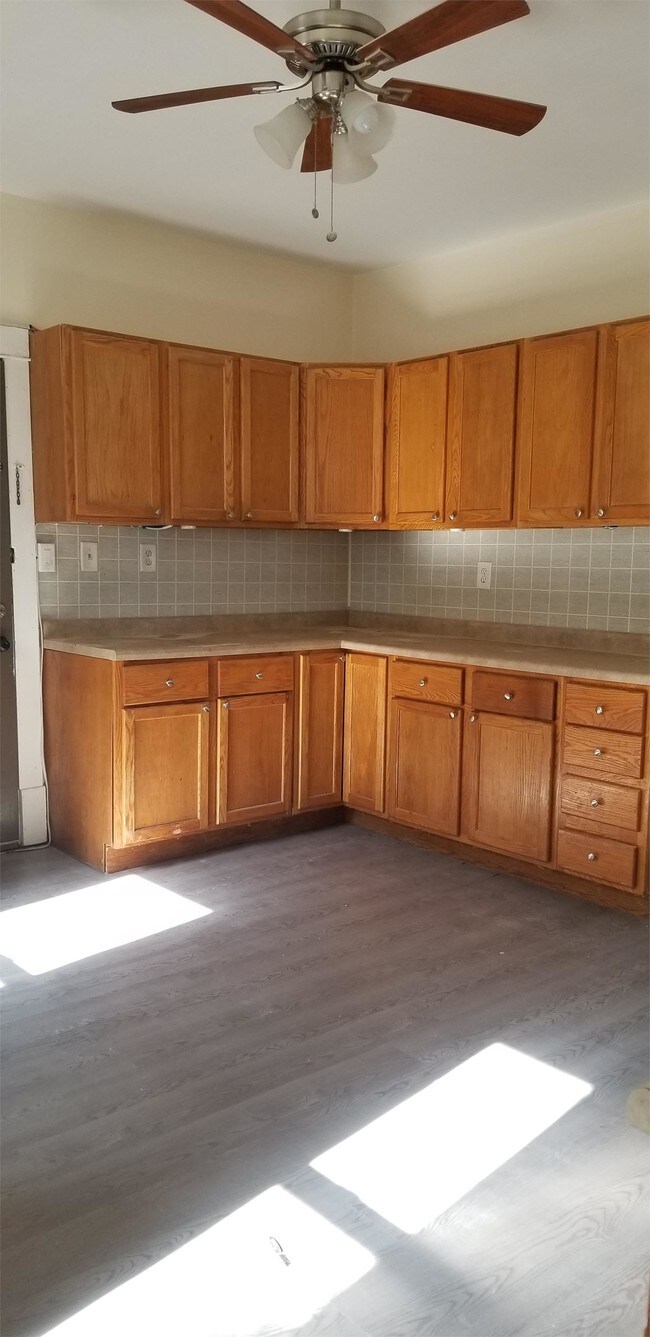 Foto del edificio - 3756 E Underwood Ave
