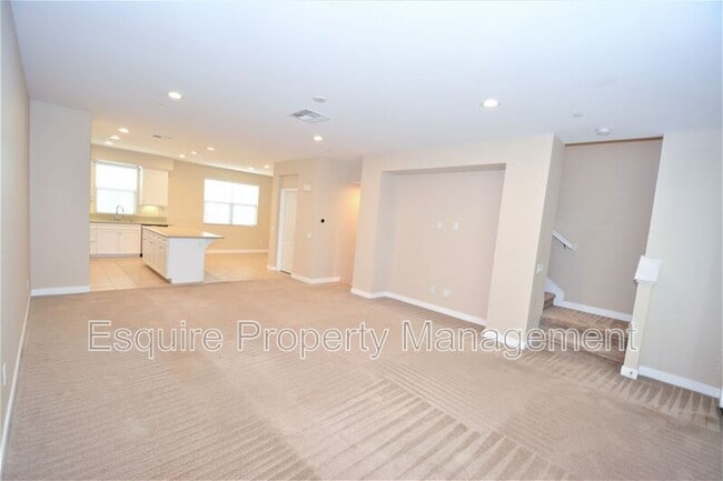 Building Photo - 205 Westpark Ct
