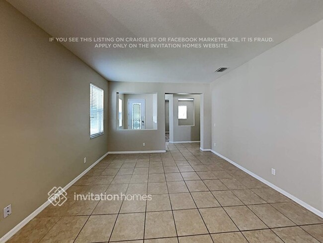 Foto del edificio - 6606 Colonial Lake Dr