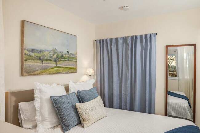 Foto del edificio - 5650 24th Ave NW