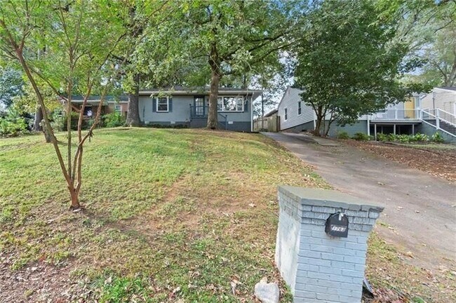 Foto del edificio - 1763 Pennington Pl SE