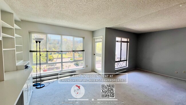 Photo - Beautiful studio on the third floor with w... Apartment