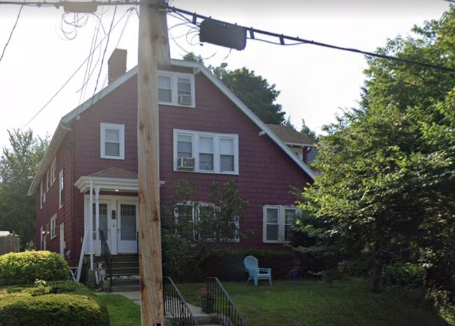 Foto del edificio - 33 Winslow Rd