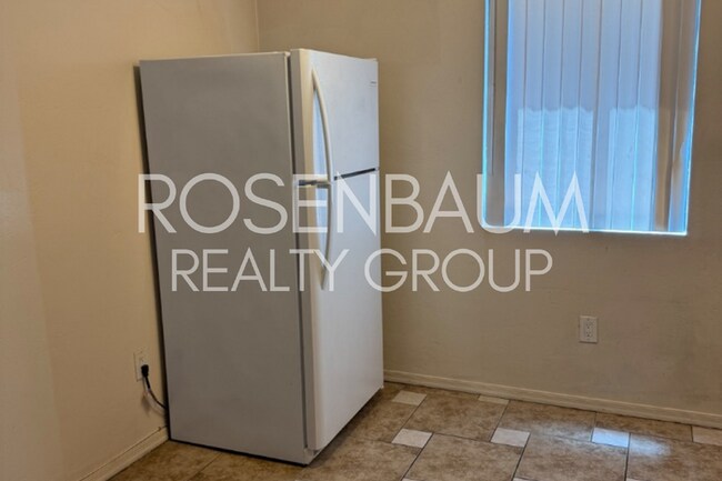 Building Photo - Charming 1-bedroom, 1-bath apartment in a ...