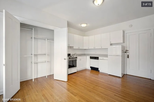 Foto del edificio - 820 W Waveland Ave