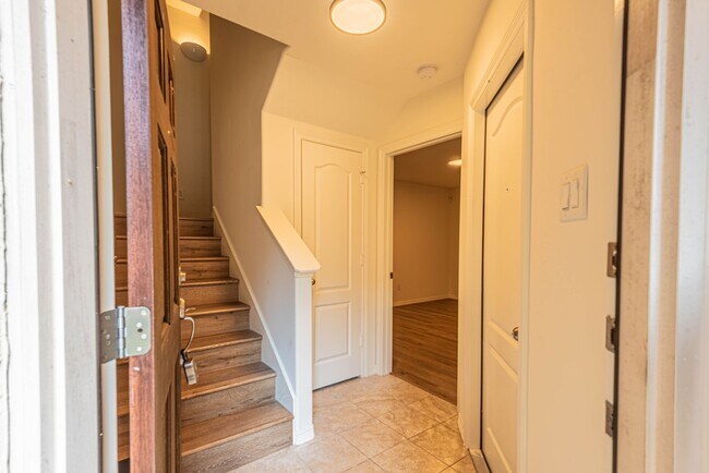 Foto del edificio - 8117 Silverton Creek Ln