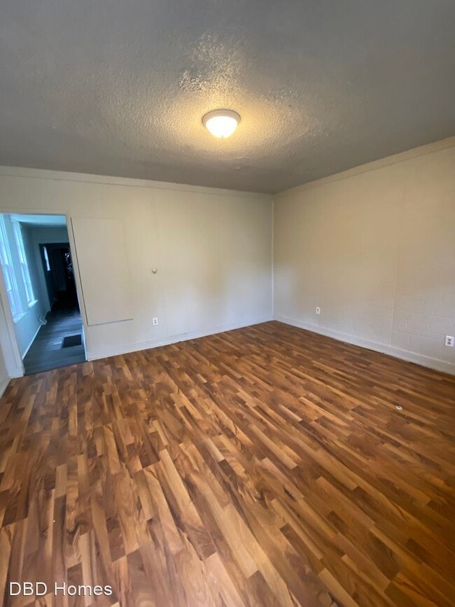 Building Photo - 4 br, 2 bath House - 717 3rd St