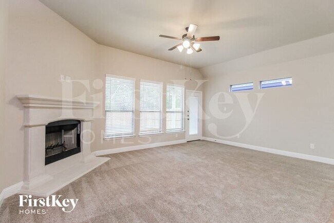 Foto del edificio - 102 Cherrywood Cir