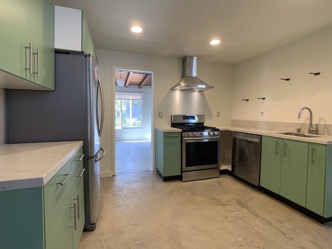 Foto del edificio - 4317 Westlawn Ave