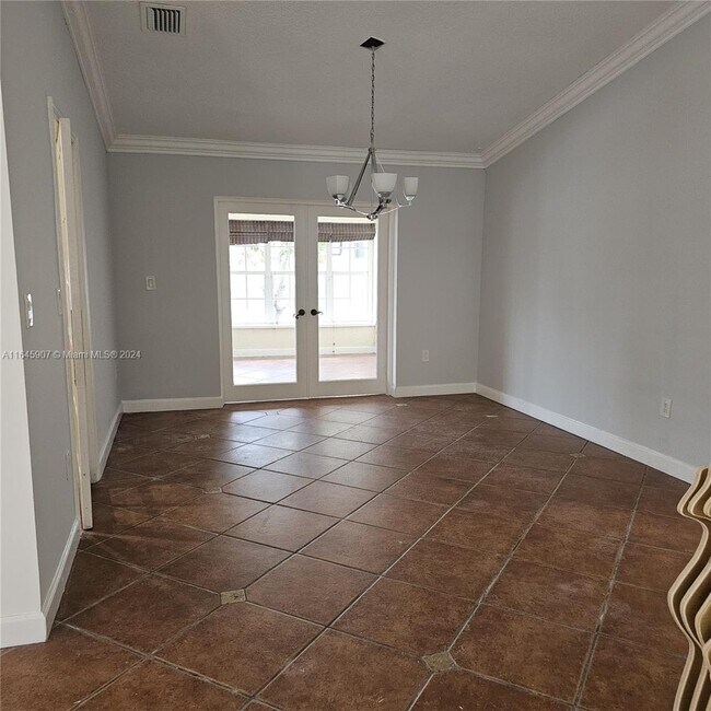 Building Photo - 11240 SW 156th Ave