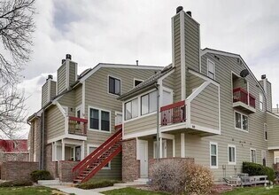 Building Photo - 932 S Dearborn Way