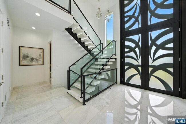 Foto del edificio - 44 Floral Terrace