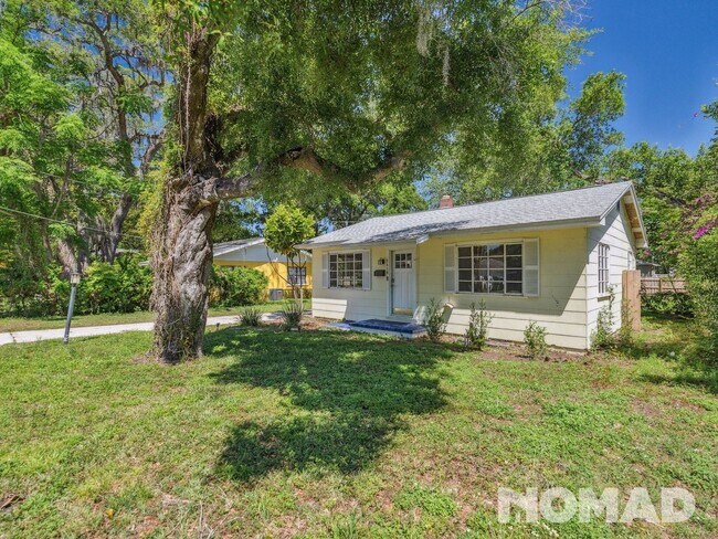 Building Photo - 2 Bedroom Single Family Home in Tampa