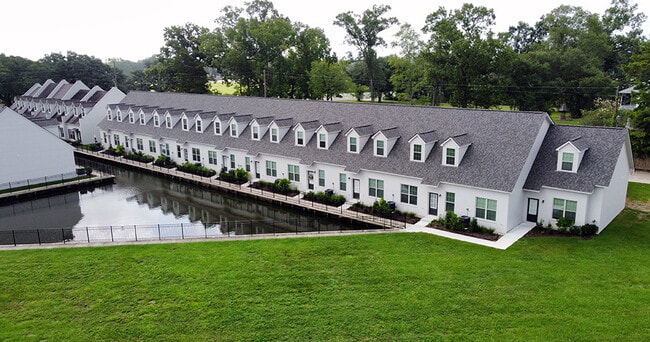 Building Photo - (part of Oak Heritage - DNU) Arabella at Dutchtown