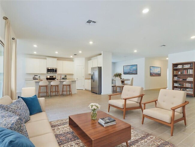 Foto del edificio - 6897 SW 87th St