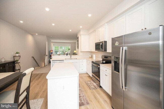 Foto del edificio - 1042 Alum Spring Rd