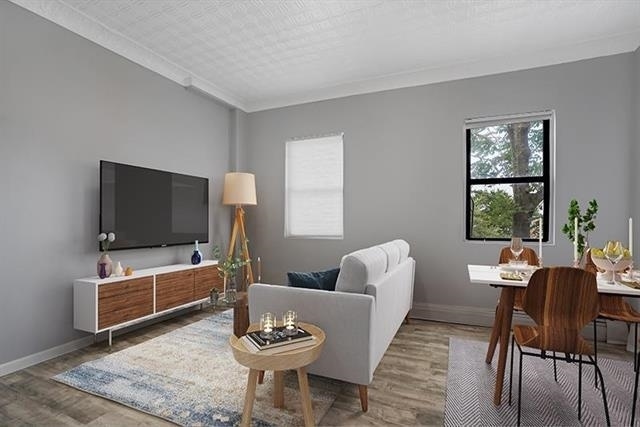 Building Photo - 510 New York Ave