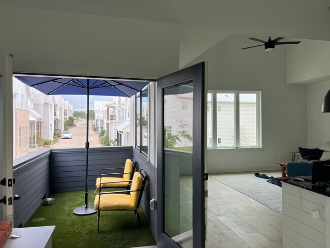 Foto del edificio - 3807 E 51st St