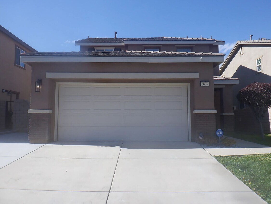 Primary Photo - Rosena Ranch 3 Bedroom home