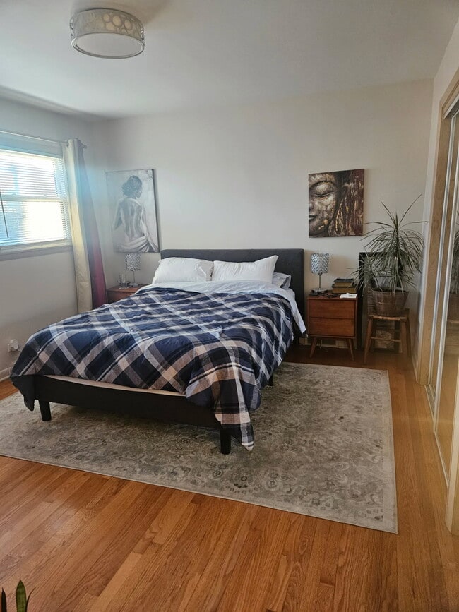 Foto del edificio - 3311 W Pratt Ave