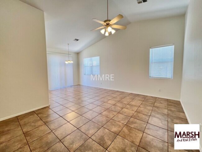 Foto del edificio - Wonderful 3 bedroom home in Mesa with community pool!