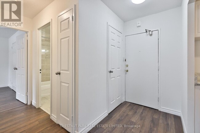 Photo du bâtiment - 900 Glen St