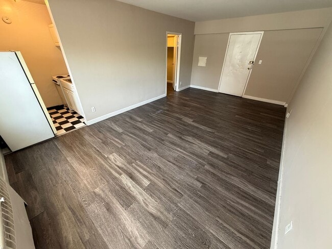 Interior Photo - Sixteen53 Prospect Avenue