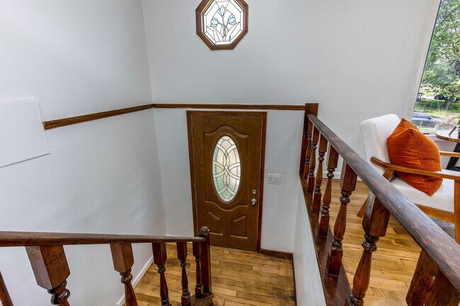 Foto del edificio - 3747 Christie Rd W