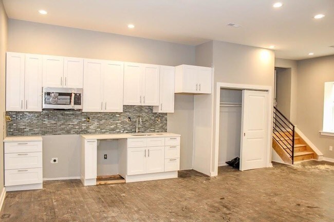 Building Photo - 3 bedroom in Philadelphia PA 19131