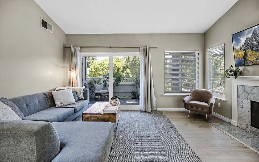 Primary Photo - This spacious Norris Canyon condo will del...