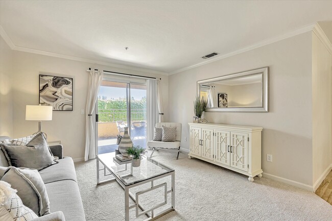 Foto del edificio - 440 Bollinger Canyon Ln