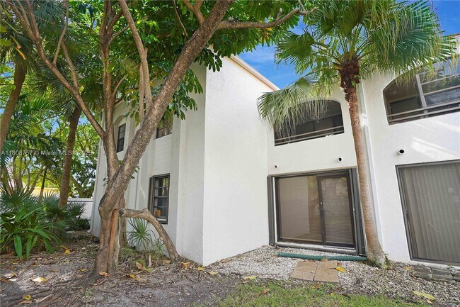 Foto del edificio - 3570 Magellan Cir
