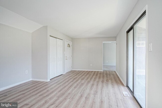 Building Photo - 40 Tansboro Rd