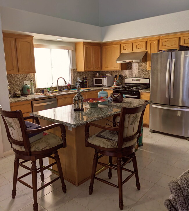 Building Photo - 3970 Equinox Ct