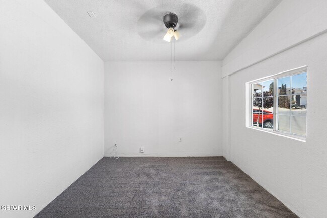 Building Photo - 9127 Texas Red Dr
