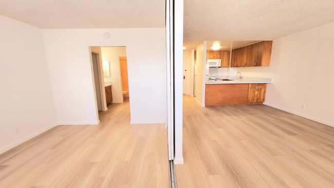 Building Photo - 55 S Kukui St