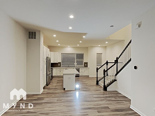 Foto del edificio - 5094 Ward Rd