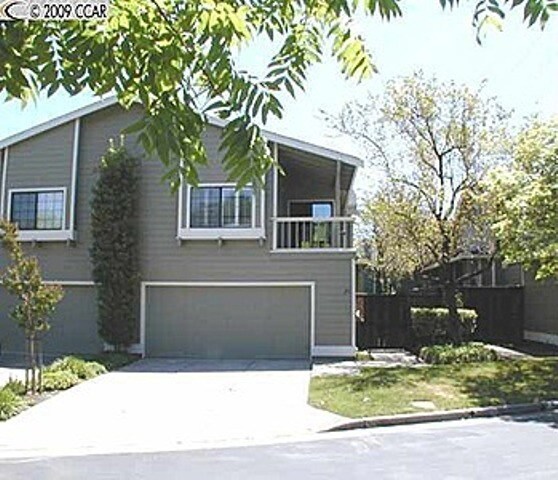 Foto principal - Carroll Ranch 3 bedroom 2.5 Bath Townhouse