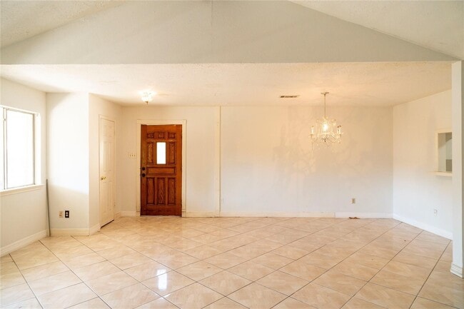 Building Photo - 12356 Newbrook Dr