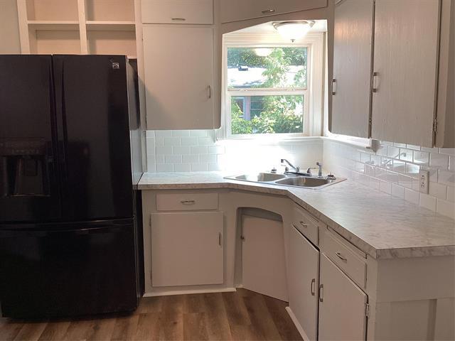 Foto del edificio - 2240 Bonnie Brae Ave