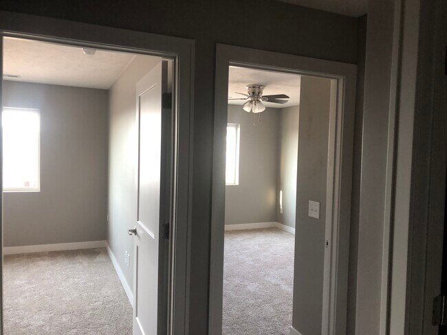 Building Photo - 5003 W Stampede Ln