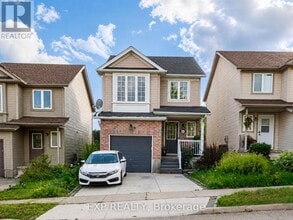 Building Photo - 641 Royal Fern St
