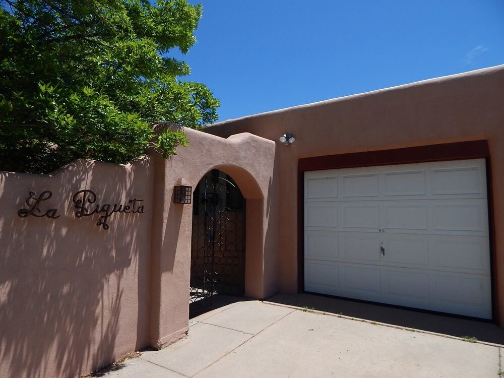 Primary Photo - 914 Rio Vista
