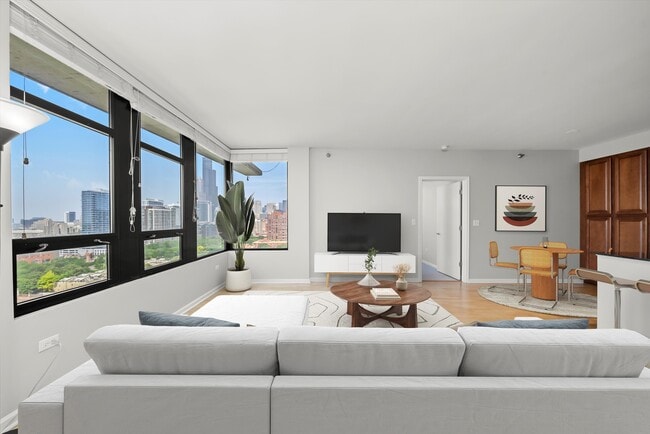 Foto del edificio - 1255 S State St