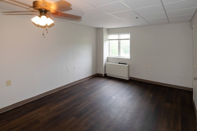 Building Photo - Ridgeview Apartments