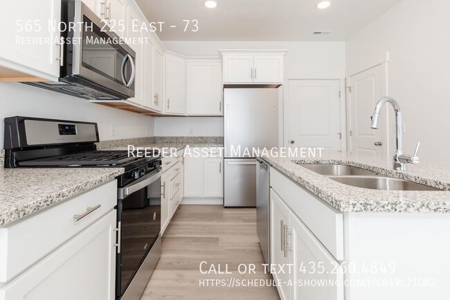 Building Photo - 2022 Built Townhouse in Providence has 3 b...
