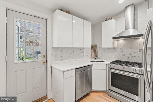 Building Photo - 312 Gerritt St