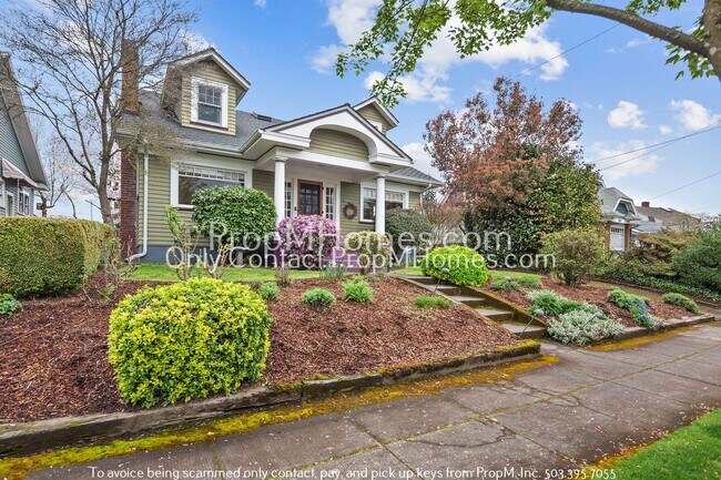 Building Photo - NEW PHOTOS & VIDEO TOURS! Charm in the Hea...