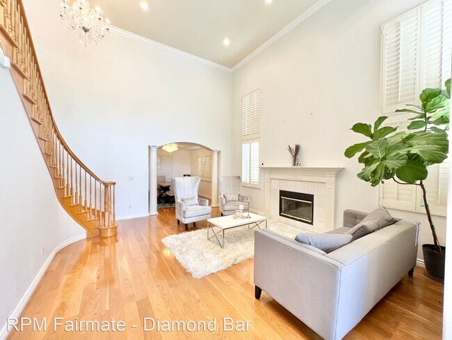 Building Photo - 5 br, 4 bath House - 1736 Jennifer Place
