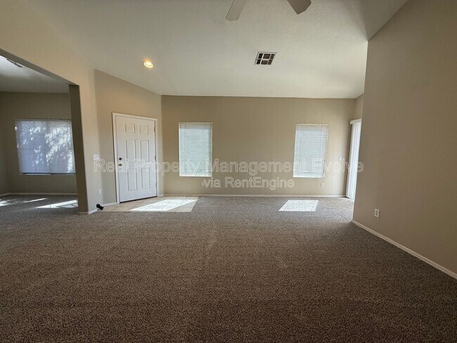 Building Photo - 40517 N Territory Trail